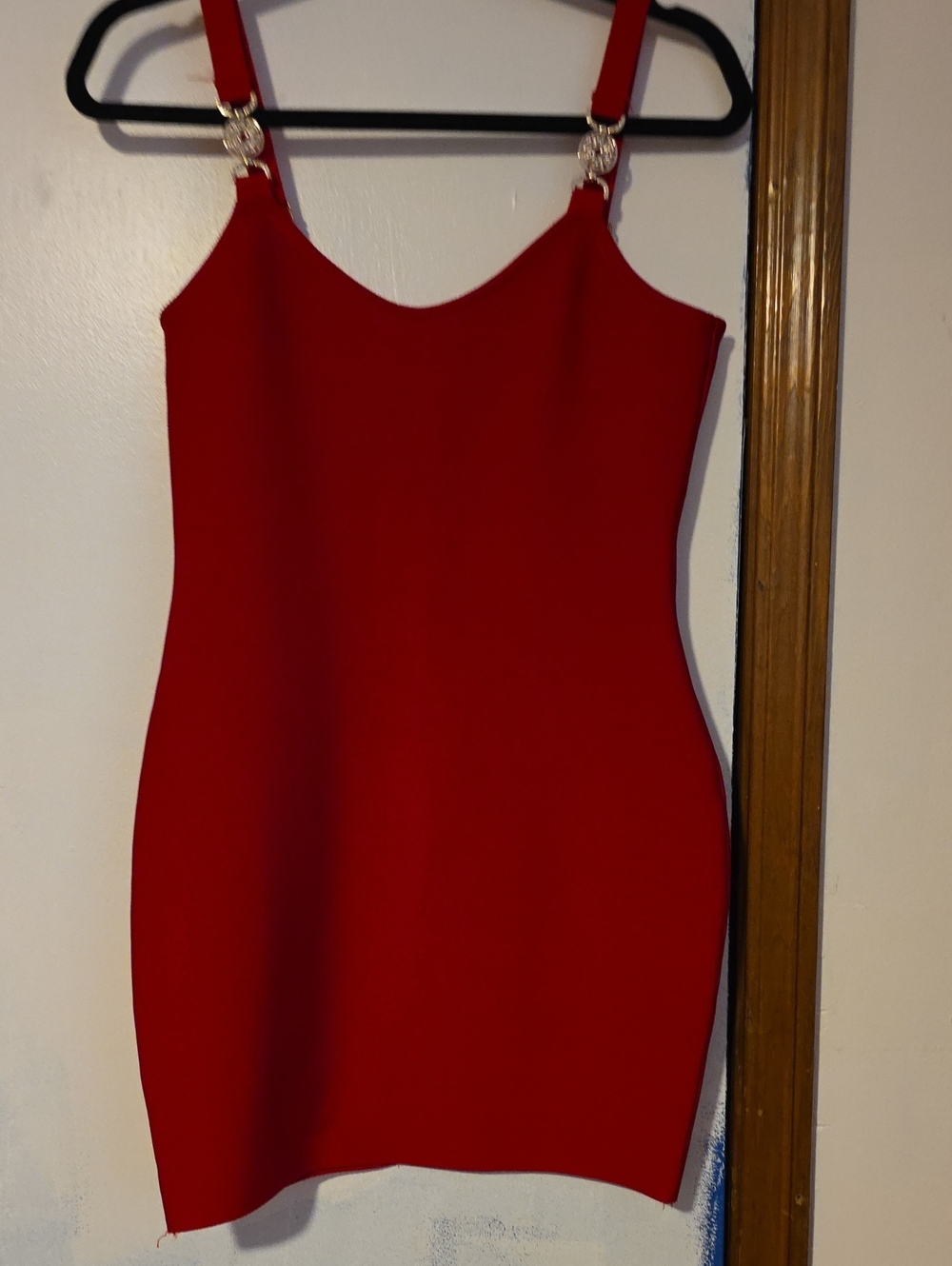 Chic Red Mini Bodycon Dress with Decorative Strap Accents